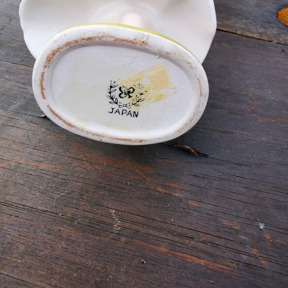 Vintage Japan Ceramic Waving Girl in Blue Dress Figurine - Picture 10 of 16